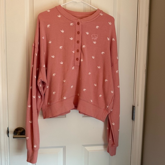 Ivory Ella Pink Henley Shirt With Elephant Print. Used. Medium. - Picture 1 of 8